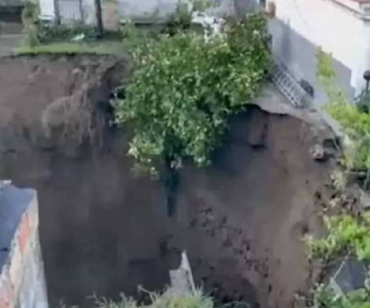 Voragine nel rione Sanità, si indaga sui lavori a un garage sotterraneo: “Ci sono 750 auto in più”