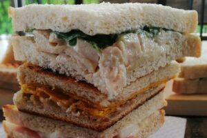 A Ronciglione lo spuntino diventa cult: ecco il regno del tramezzino