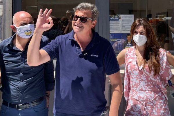 Carlo Calenda a Ostia