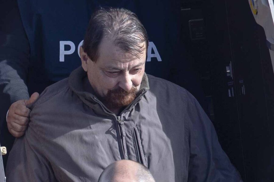 Cesare Battisti sta ricevendo un trattamento disumano, ecco perché