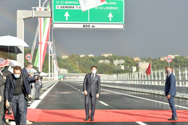 La cacciata dei Benetton da Autostrade ci è costata 7,9 miliardi: tutti i buchi lasciati da Conte