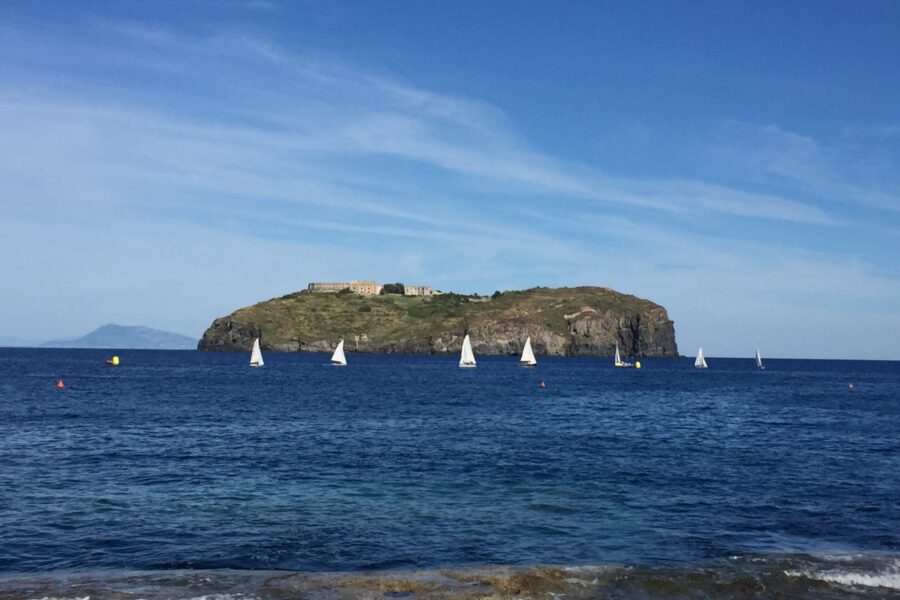 Ventotene, l’ex carcere Santo Stefano diventa museo: al via bando di progettazione