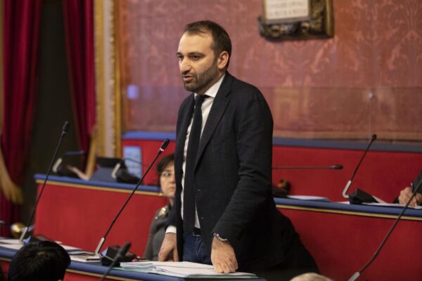 A Torino primo stop all’asse Conte-Letta: l’antigrillino Lorusso vince le primarie