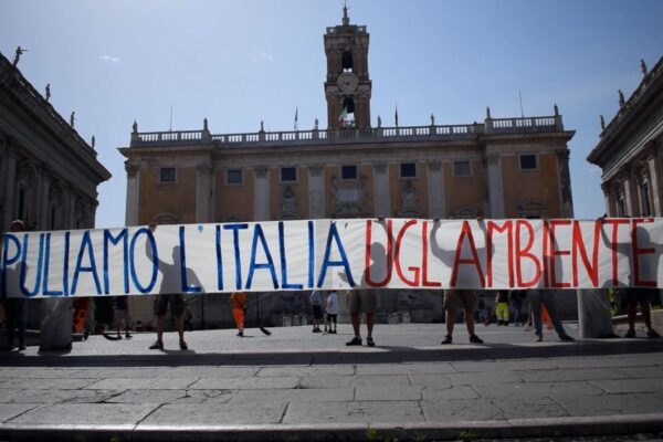 La manifestazione Ugl Psa al Campidoglio