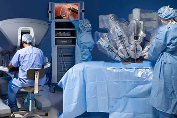 Video chirurgia a distanza, il Pascale leader mondiale in urologia oncologica