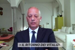 “Guadagno 160mila euro, teniamo stipendi bassi per far lavorare i giovani”, Peter Gomez e lo scontro con Telese