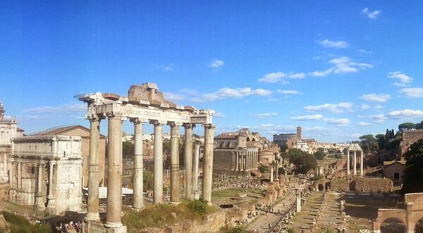 Roma, dal 24 giugno al via le passeggiate serali nell’area archeologica dei Fori imperiali