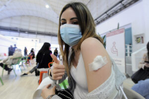 Quattro giorni di Open Day Pfizer a Napoli, quasi 50mila dosi di vaccino a disposizione dai 12 anni agli over 80