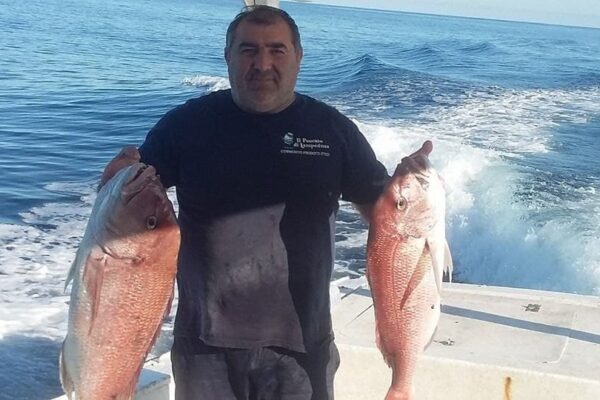 L’assurda storia del pescatore Vincenzo: salva 24 naufraghi e finisce sotto inchiesta