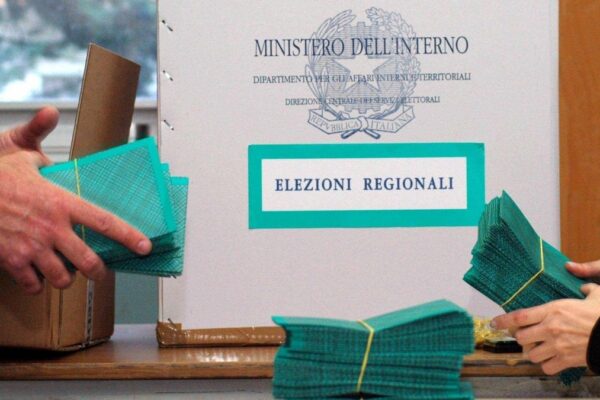 Voto ai fuori sede, perché i burocrati fanno muro?