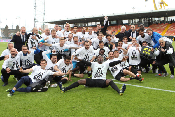 Foto LaPresse – Tanopress
15 05 2021 La Spezia – (Italia)
Sport Calcio
Spezia vs Torino
Campionato di Calcio Serie A TIM 2020/2021 – Stadio "Alberto Picco"
nella foto: i giocatori feteggiano la salvezza in serie a

Photo LaPresse – Tanopress
15 May 2021 City La Spezia – (Italy)
Sport Soccer
Spezia vs Torino
Italian Football Championship League A TIM 2020/2021 – "Alberto Picco" Stadium
in the pic: i giocatori feteggiano la salvezza in serie a