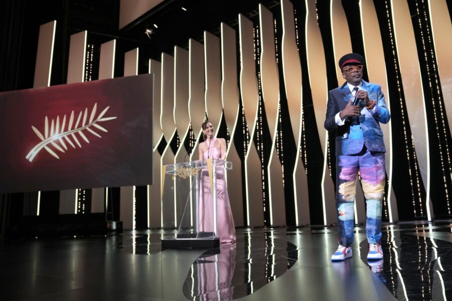 Cannes, Palma d’oro a “Titane” di Doucournau: Spike Lee sbaglia tutto alla premiazione