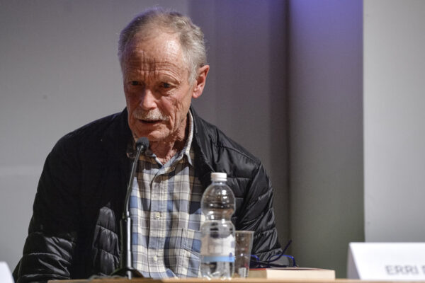 Foto LaPresse/Nicolò Campo 
10/05/2018 Torino (Italia) 
Cronaca
Salone del Libro Internazionale di Torino
Nella foto: Erri De Luca

Photo LaPresse/Nicolò Campo 
May 10, 2018 Turin (Italy)
News
Turin International Book Fair
In the pic: Erri De Luca
Foto LaPresse/Nicolò Campo 
10/05/2018 Torino (Italia) 
Cronaca
Salone del Libro Internazionale di Torino
Nella foto: Erri De Luca

Photo LaPresse/Nicolò Campo 
May 10, 2018 Turin (Italy)
News
Turin International Book Fair
In the pic: Erri De Luca