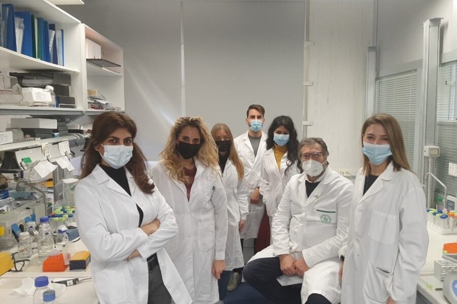 Un aerosol per curare il Covid, al CEINGE di Napoli la scoperta: “Efficace anche nelle terapie preventive o durante le prime fasi di infezione”