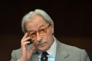 Feltri contro Sallusti per i giornalisti licenziati da Libero: “Gli sto sul gozzo, cacciati i più bravi”