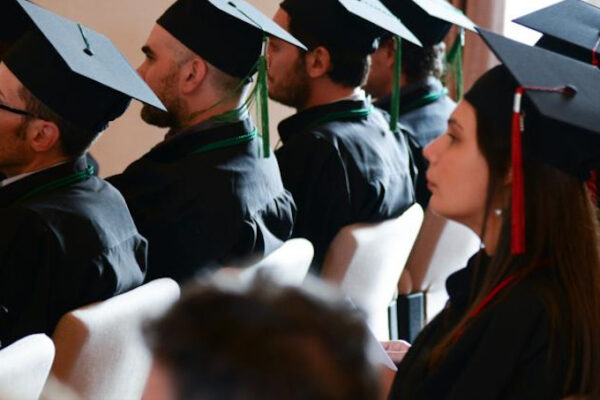 Caos borse di studio a Tor Vergata, dottorandi infuriati: pagamenti “salvo disponibilità”