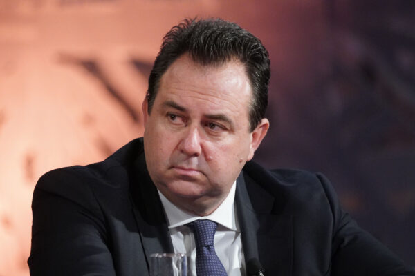 Loggia Ungheria, procure in mezzo al guado