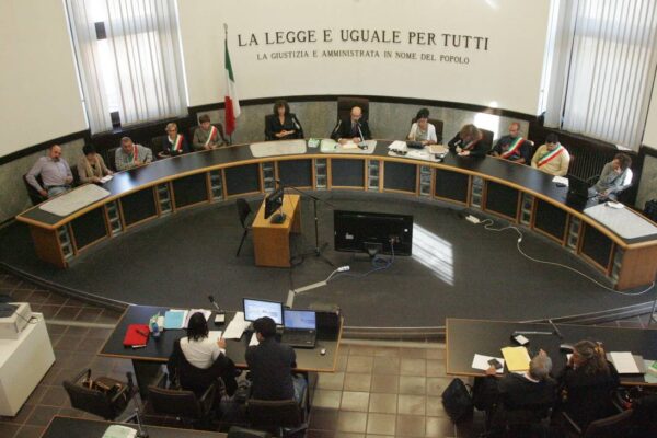 Tribunali in affanno, ripotiamo in aula i 200 giudici fuori ruolo