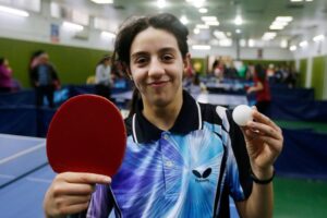 Chi è Hend Zaza, la più giovane atleta di Tokyo: la sua racchetta contro i bombardamenti in Siria