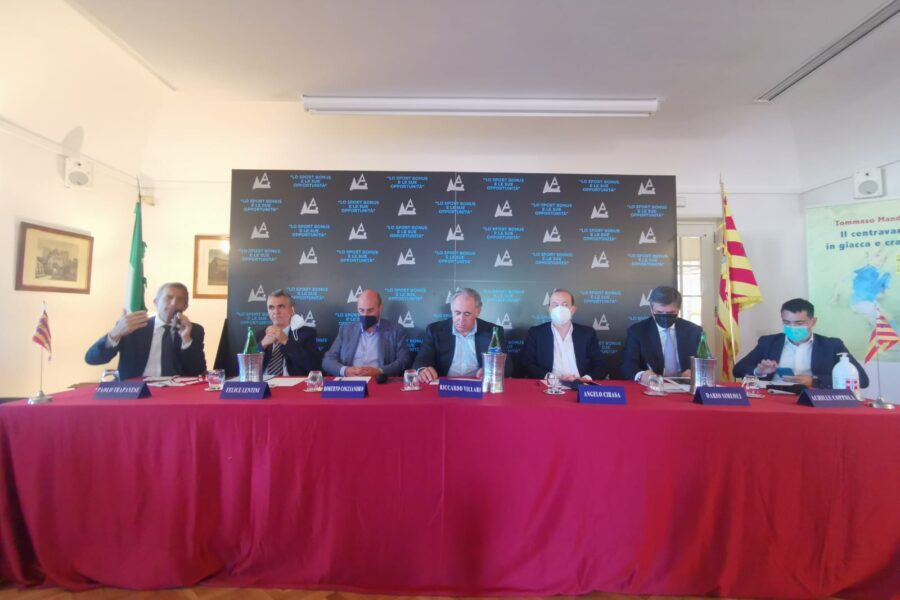 Lo sport bonus per rilanciare gli impianti sportivi: convengo al circolo Posillipo