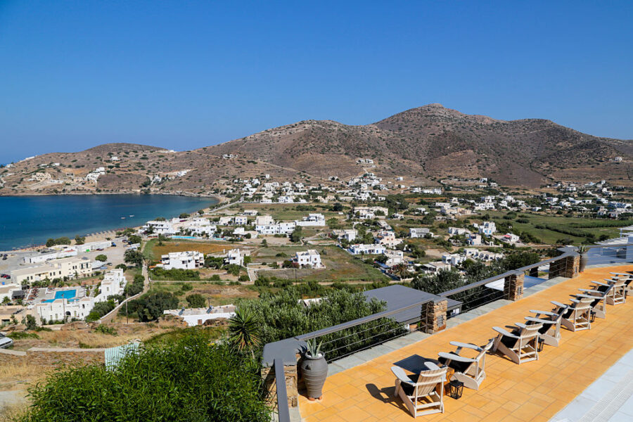 Studenti italiani positivi al Covid bloccati in Grecia: in 15 isolati a Ios durante il viaggio dopo la maturità