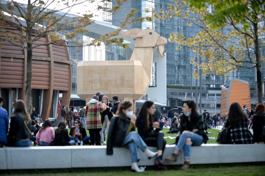 Zona gialla, come cambiano i parametri: terapie intensive occupate al 5% e reparti ordinari al 10% per la ‘chiusura’