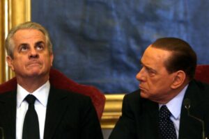 Cosa è successo al G8 di Genova del 2001 e chi sono i responsabili oltre Berlusconi e Scajola