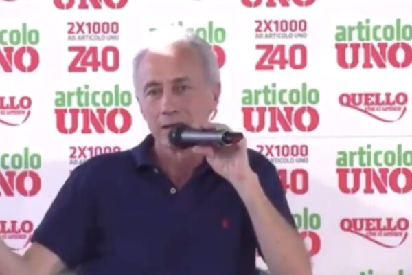Travaglio si scaglia contro Draghi ma resta solo: Conte tace e ‘a mezzo Casalino’ smentisce il Fatto