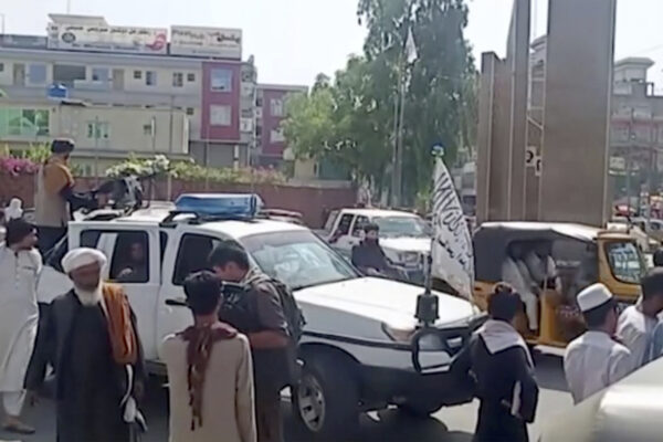 Afghanistan, il Paese è già in crisi economica: a pagare è la popolazione più povera