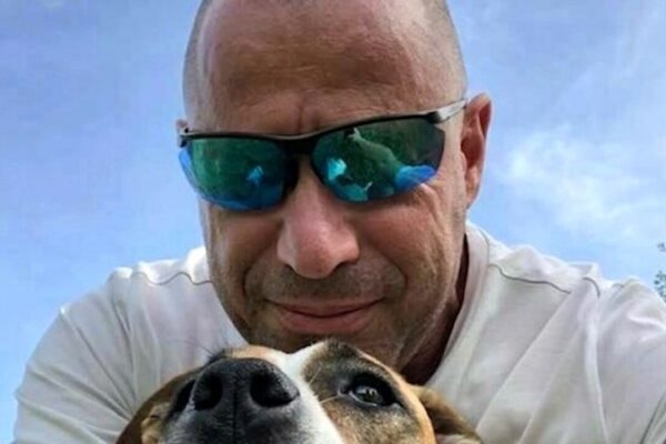 Poliziotto no-vax muore per Covid, l’ultimo messaggio: “Entro in intensiva, sulla mia lapide lo scudetto del reparto”