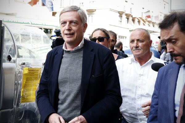 Intervista a Gianni Cuperlo: “Agenda Draghi obbligata, nessuno lo farà cadere” Intervista a Gianni Cuperlo: “Agenda Draghi obbligata, nessuno lo farà cadere”