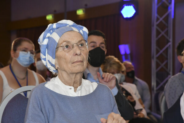 “Disastro Biden, esercito afghano squagliatosi come neve al sole: l’Occidente ha tradito ancora”, intervista a Emma Bonino “Disastro Biden, esercito afghano squagliatosi come neve al sole: l’Occidente ha tradito ancora”, intervista a Emma Bonino