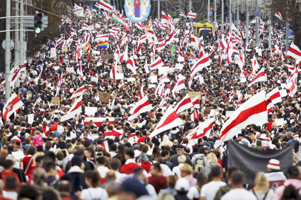 La lotta dei bielorussi, ma li abbiamo lasciati soli La lotta dei bielorussi, ma li abbiamo lasciati soli