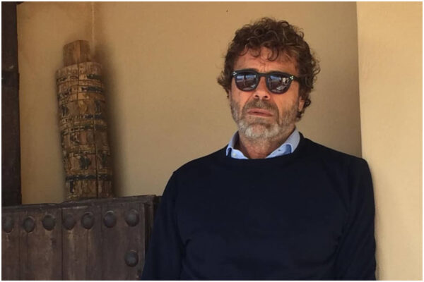 Svaligiata la casa di Massimo Ciavarro, ‘smurata’ la cassaforte mentre l’attore era in vacanza: “Bottino ingente”