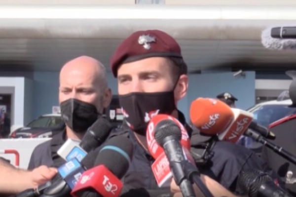 Attentato Kabul, il capitano dei carabinieri: “La decisione del console ci ha salvato la vita”