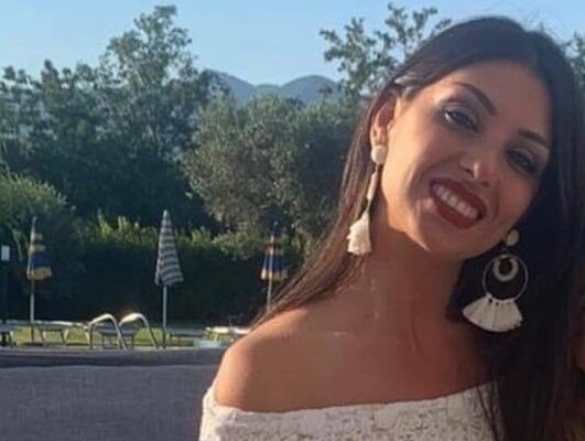 “Hai ancora tanto amore da dare”, gli auguri di mamma Teresa alla sua Alessandra che lotta tra la vita e la morte