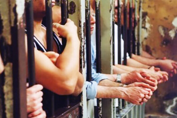 L’allarme del garante: “In cella con pene brevi, detenuti in aumento”