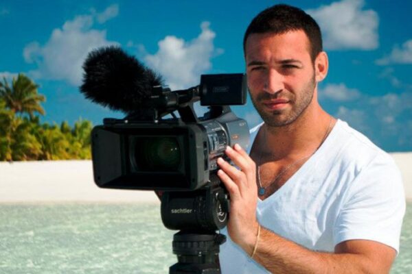 Arrestato Ciro Di Maio, nella casa dell’attore e conduttore un litro di ‘droga dello stupro’: l’aveva comprata in Olanda