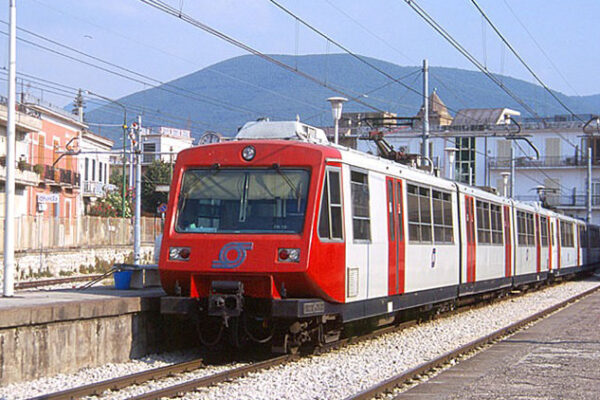 Trasporti, Nappi (Lega): “Fallimento Ctp e taglio corse metro: De Luca deve investire”