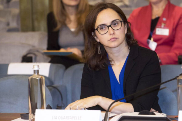 “La fuga degli Usa dall’Afghanistan ha scaricato tutto sull’Europa”: intervista a Lia Quartapelle “La fuga degli Usa dall’Afghanistan ha scaricato tutto sull’Europa”: intervista a Lia Quartapelle