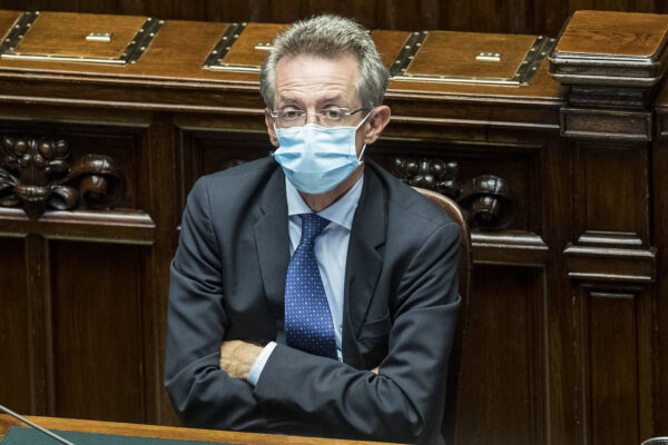 Candidati impresentabili, il bluff del codice etico di Manfredi e del Pd napoletano per mascherare i flop