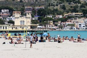 Zona gialla, da lunedì in Sicilia tornano le restrizioni: in bilico un’altra Regione