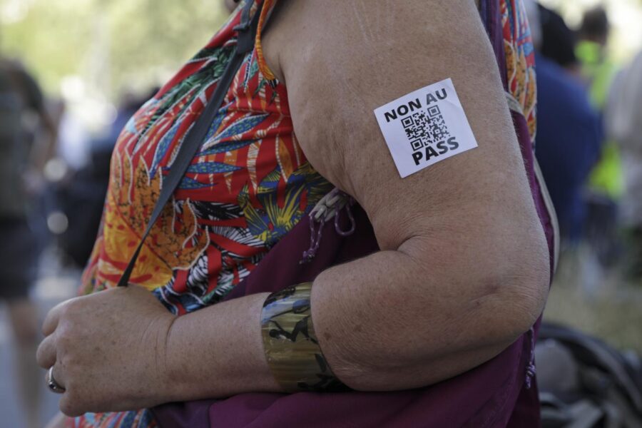 Obbligo vaccino, perché è un’operazione mastodontica del tutto inutile