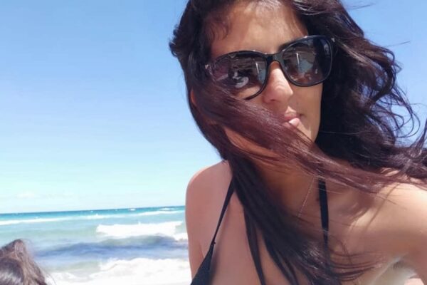 Laila morta in fabbrica, aveva segnalato i guasti: sul suo cellulare le foto del macchinario che si incastrava