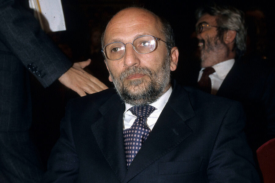 “Napoli può rinascere ma solo se torna al centro della politica nazionale”, intervista all’ex sindaco Marone