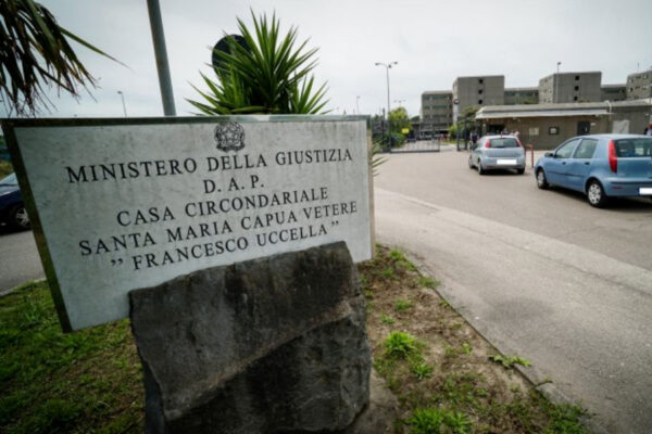 Focolaio Covid al carcere di Santa Maria: positivi 41 detenuti e 5 agenti