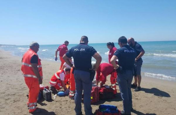 Spiaggia Campolongo immagine di repertorio