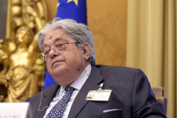 “Talebano buono non esiste, dittatura soft della sharia è insulto all’intelligenza”, intervista a Stefano Silvestri “Talebano buono non esiste, dittatura soft della sharia è insulto all’intelligenza”, intervista a Stefano Silvestri