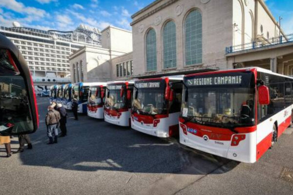 Venerdì 15 dicembre sciopero nazionale dei trasporti: i servizi a rischio Venerdì 15 dicembre sciopero nazionale dei trasporti: i servizi a rischio