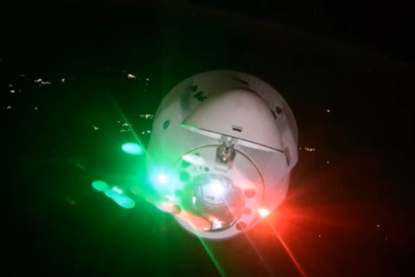 Il Tricolore brilla nello spazio, l’omaggio di Elon Musk all’Italia: esulta anche la Campania